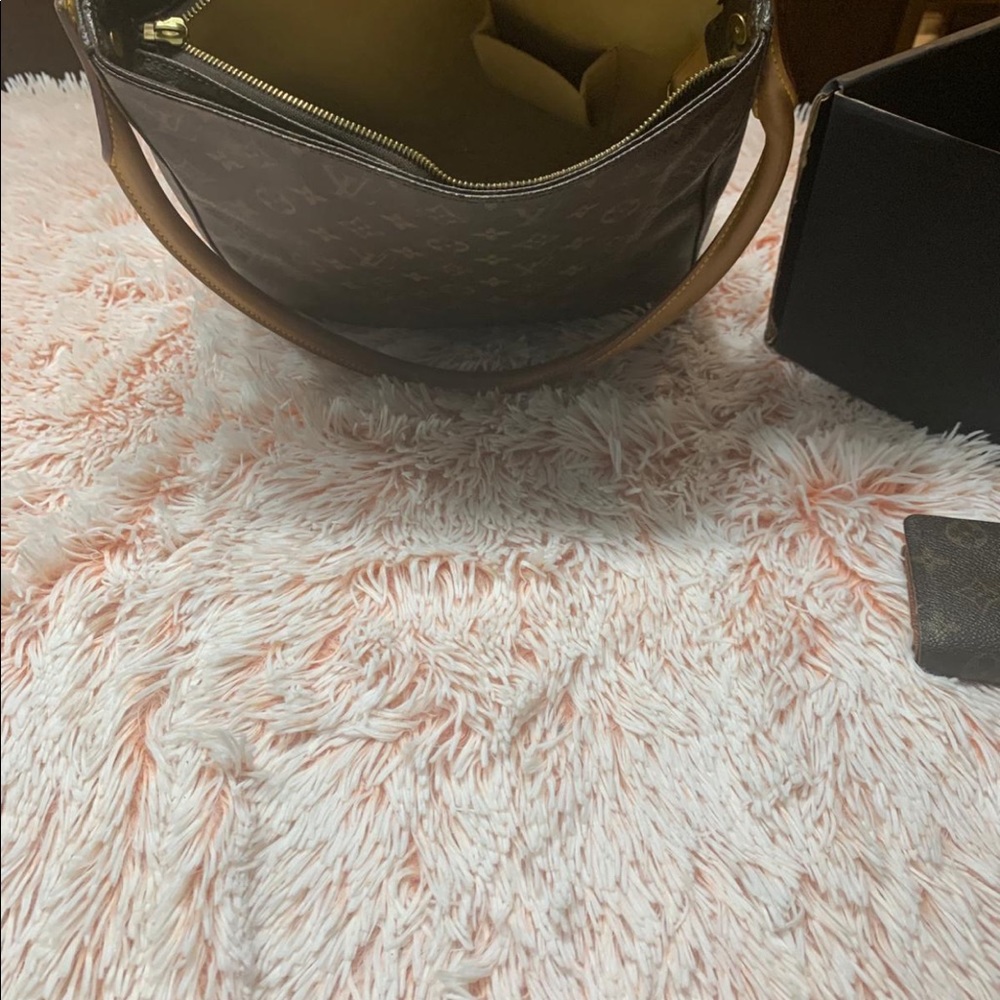 Louis Vuitton Looping GM